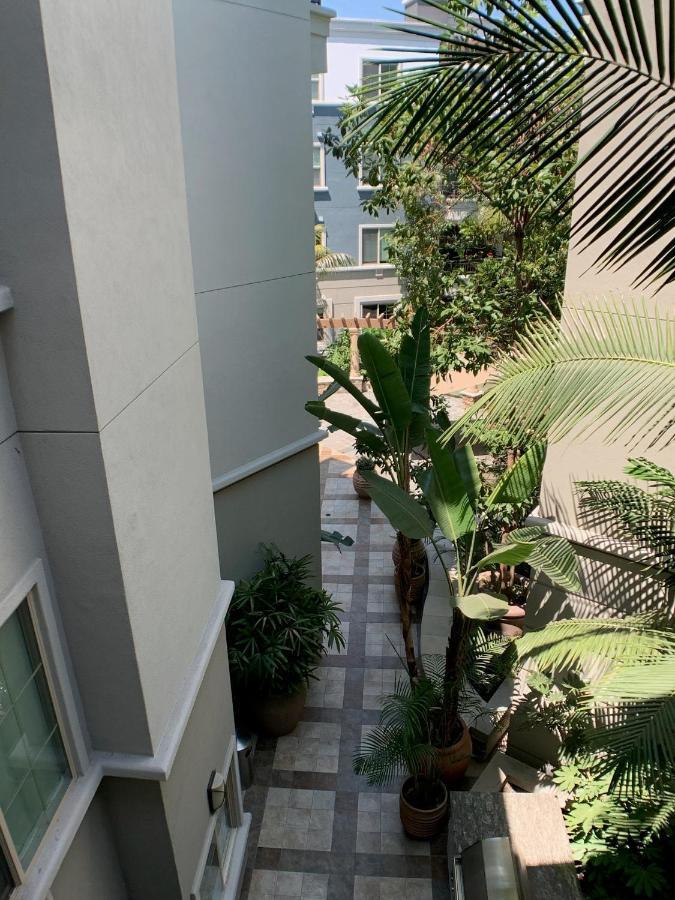 La Escapes Apartments/ Bel Air Los Angeles Exterior photo